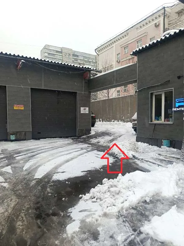 Проходите в правый угол